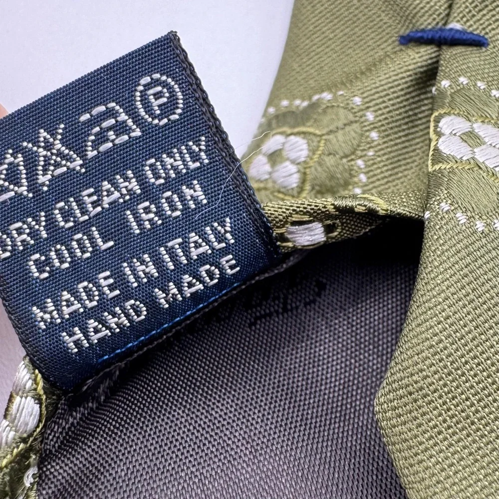 Faconnable Necktie 100% Silk Geometric Medallion Handmade in Italy Green Luxury